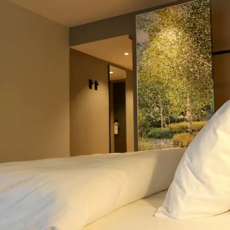Otel The Yard 4*